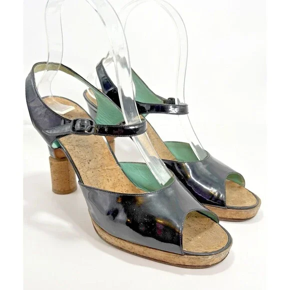 Chanel "Chateau Chanel" Wine Cork Heel Pumps Black Patent w Blue Accent Sz 37.5 - Picture 2 of 12